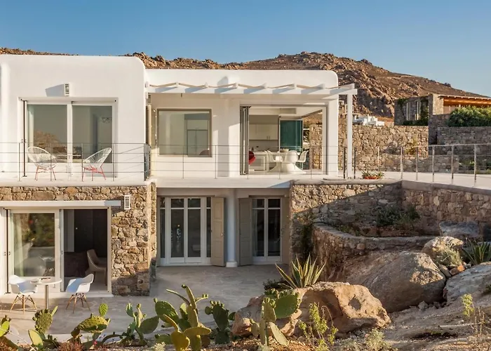 Leda Mykonos * Elia (Mykonos)