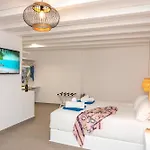 Leda Mykonos 아파트 *